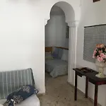 アパート 1 エステポナ
